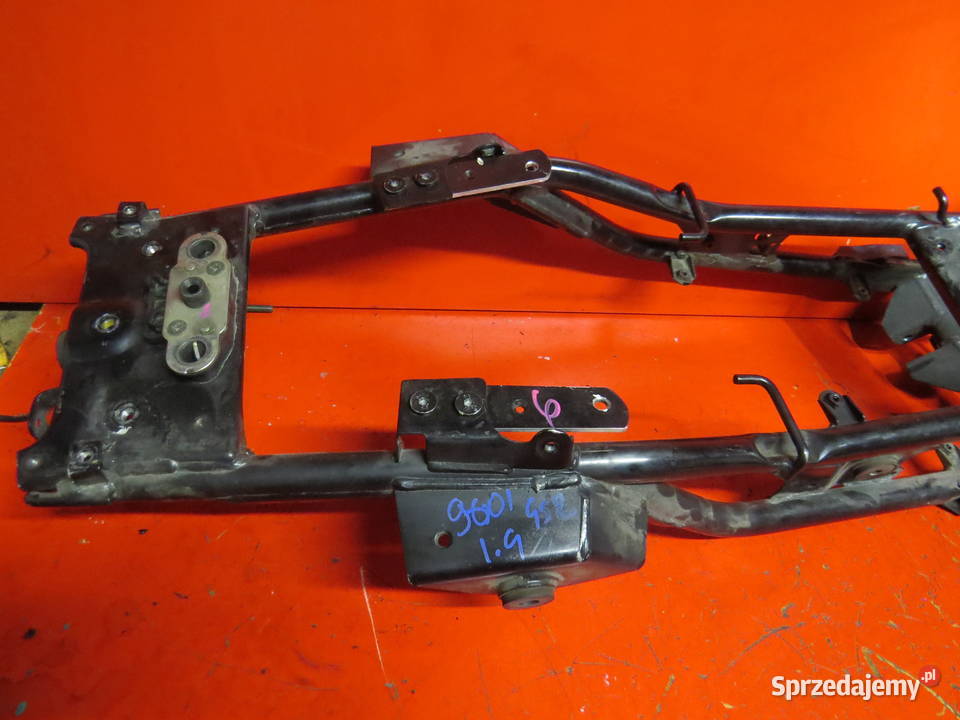 SUZUKI GSR 600 GSR600 K10 09 stelaż tył tylny mazowieckie Warszawa