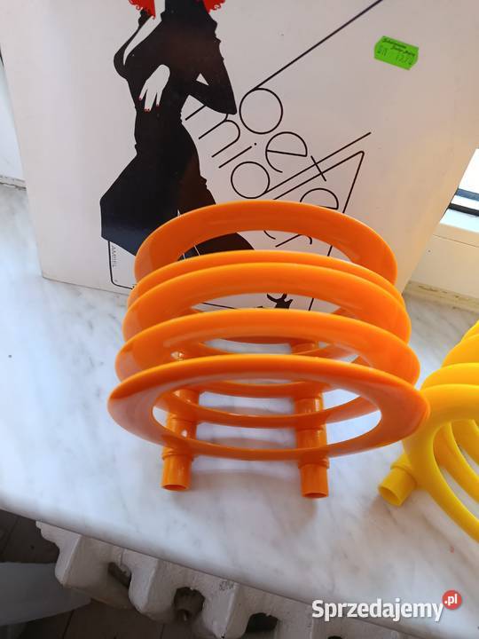 Dwa stojaki na płyty winylowe z PRL Veritas Choszczno