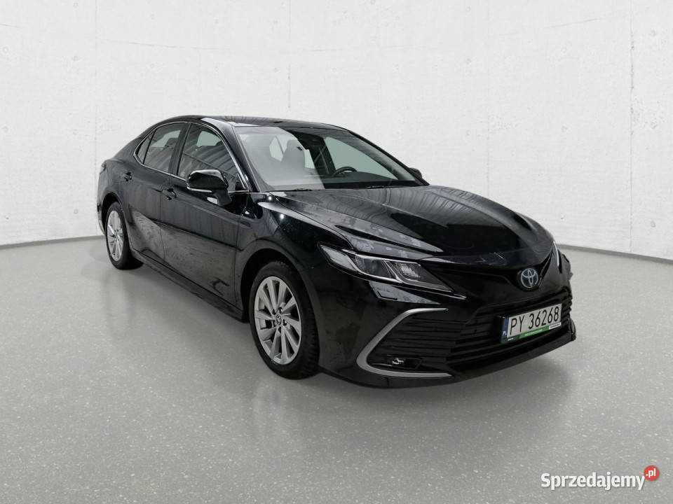 Toyota Camry IX 2018