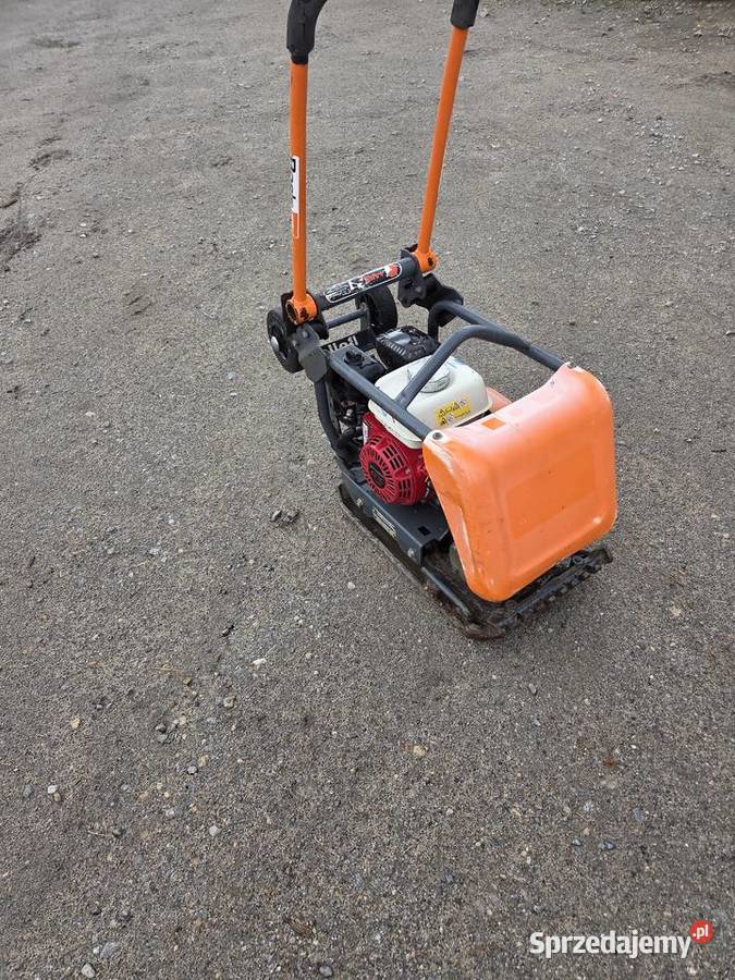 Zagęszczarka Belle waga około 90 silnik Honda Namysłów