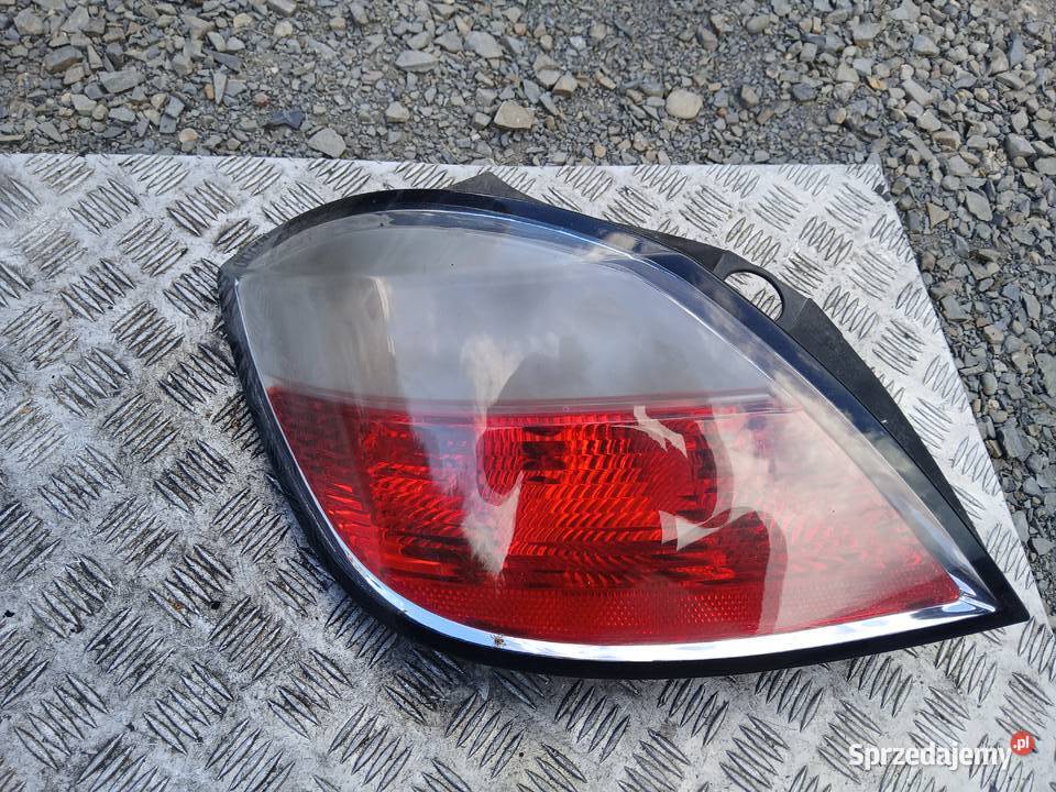 Lampa lewa tył tylna Opel Astra H III 3 EU HB osobowe małopolskie Radłów sprzedam