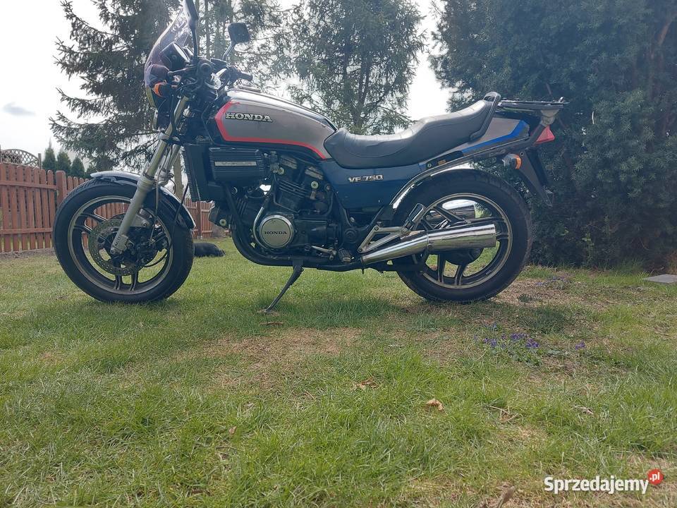 Honda vf 750 sabre Trąbki Wielkie sprzedam