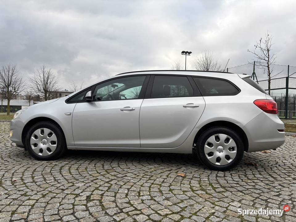 Opel Astra J 14 14 benz 101 Stan Idalny Klima Iława sprzedam