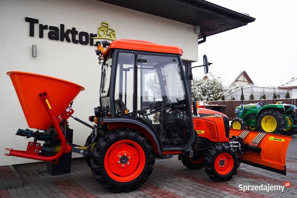Kubota B2441 Neo Star 4x4 24 CAB posypywarka Tajęcina