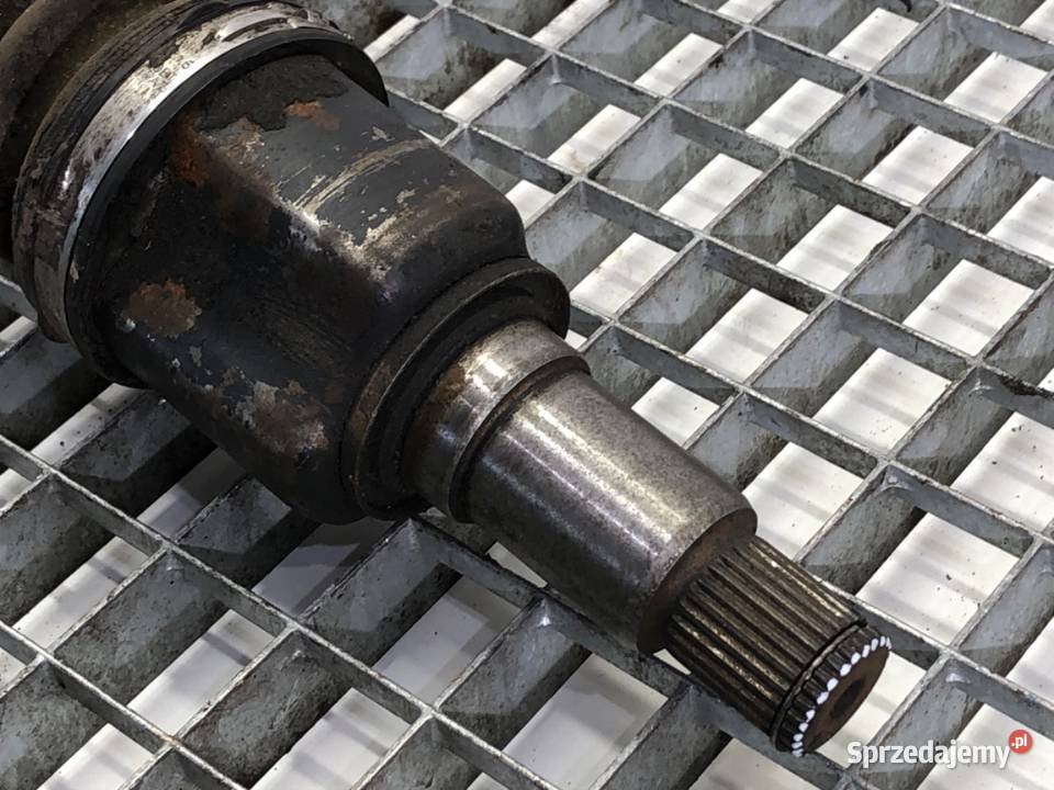 PÓŁOŚ PRAWY PRZÓD SUZUKI GRAND VITARA II 19 129