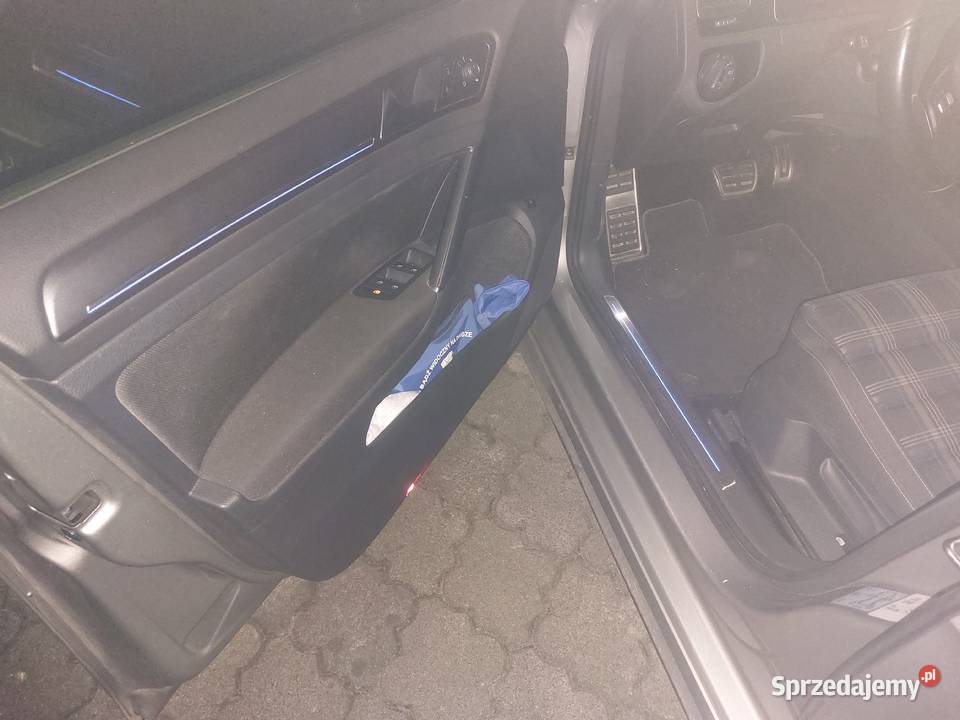 Golf VII 14 GTE Plug in DSG lakier metallic Poznań