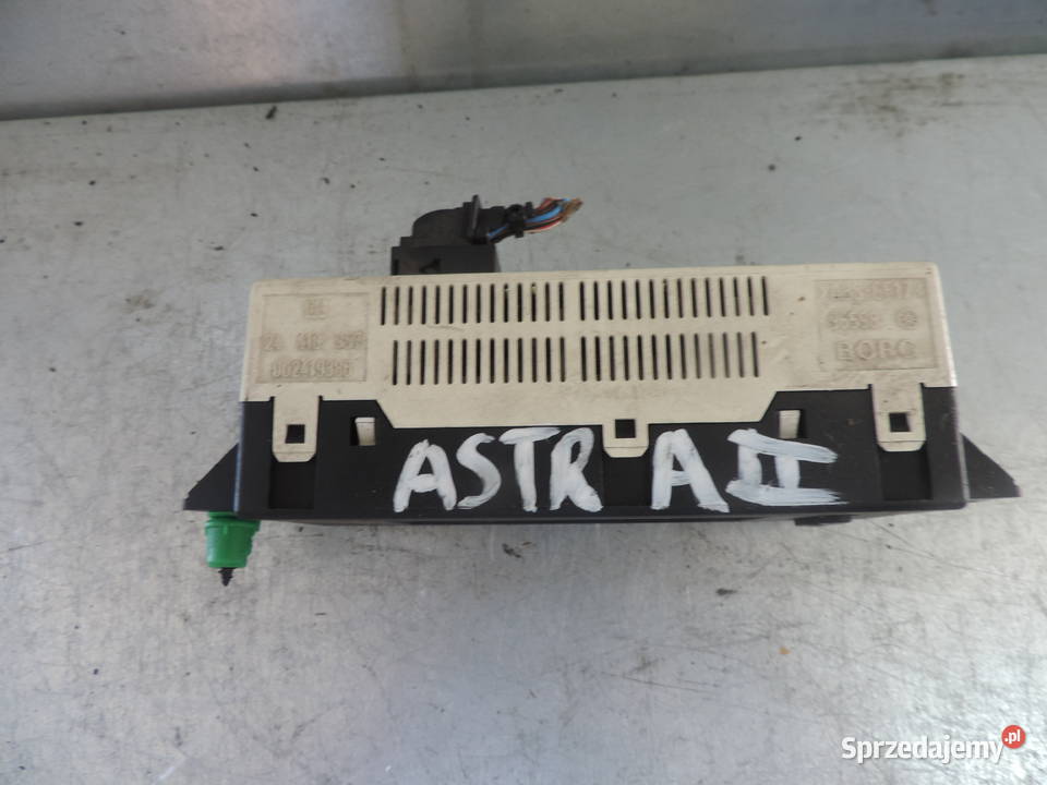 ZEGAREK WYŚWIETLACZ OPEL ASTRA 2 G GM24418957 Nowy Sącz sprzedam