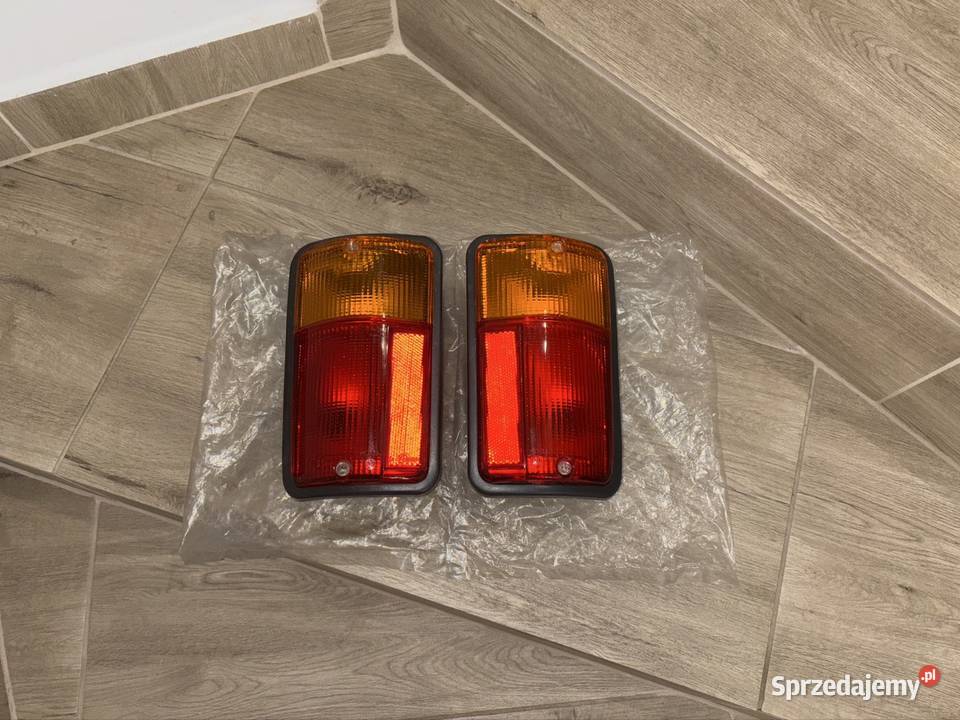 Nowe lampy tył tylne PL Fiat 126p El Elegant osobowe Lampy tylne małopolskie Trzebinia