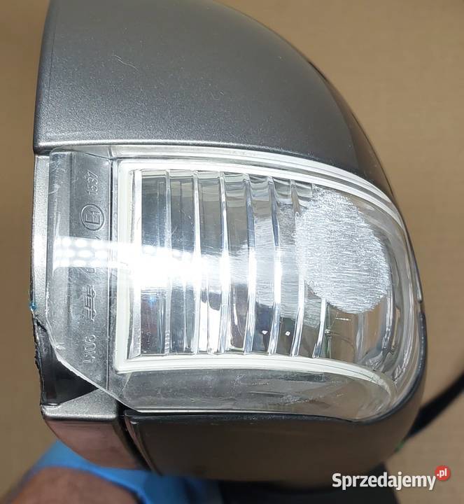 LUSTERKO PRAWE VW TOURAN I 6PIN 1T0857934 osobowe