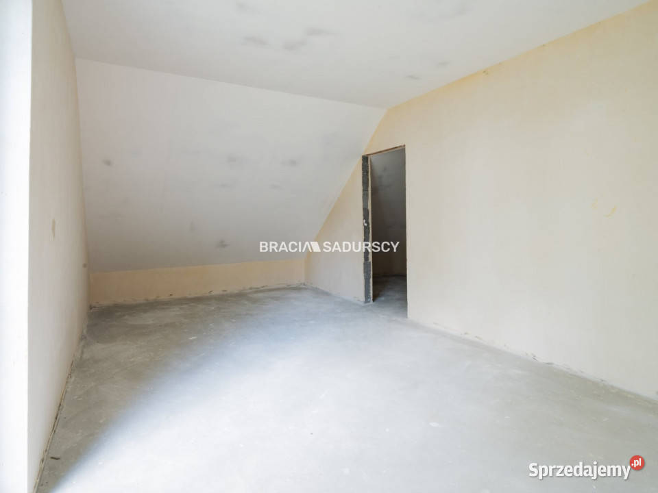 Dom wolnostojący Dąbrowa Szlachecka 1975m2 2 piętra