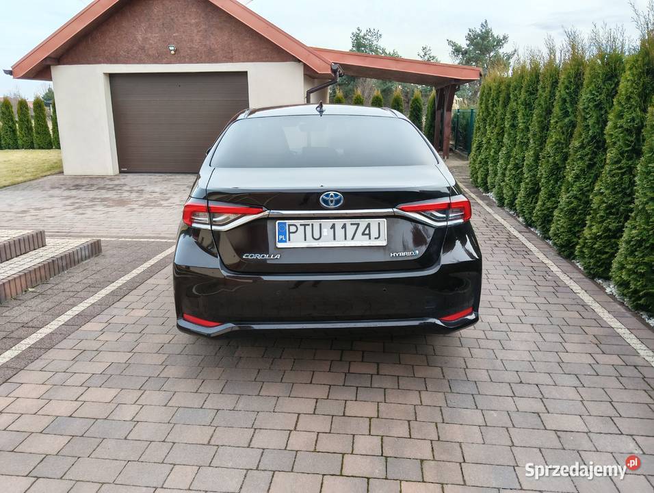 Toyota Corolla 18 Hybrid Salon niski przebieg 52775km Turek