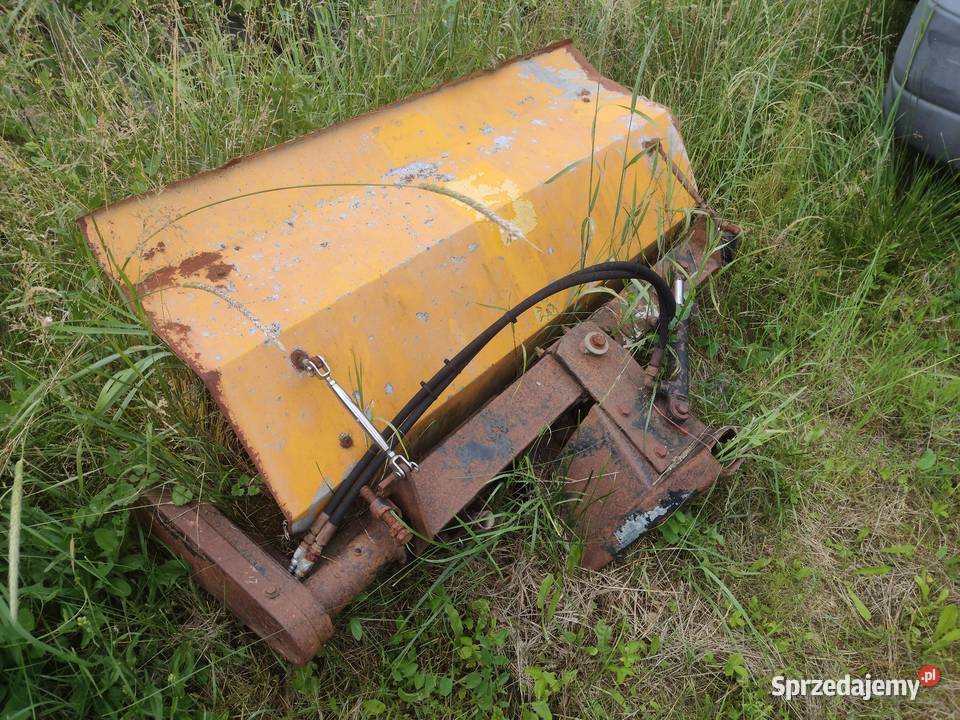 Iseki 321 z osprzętem Do dokończenia Tyczyn