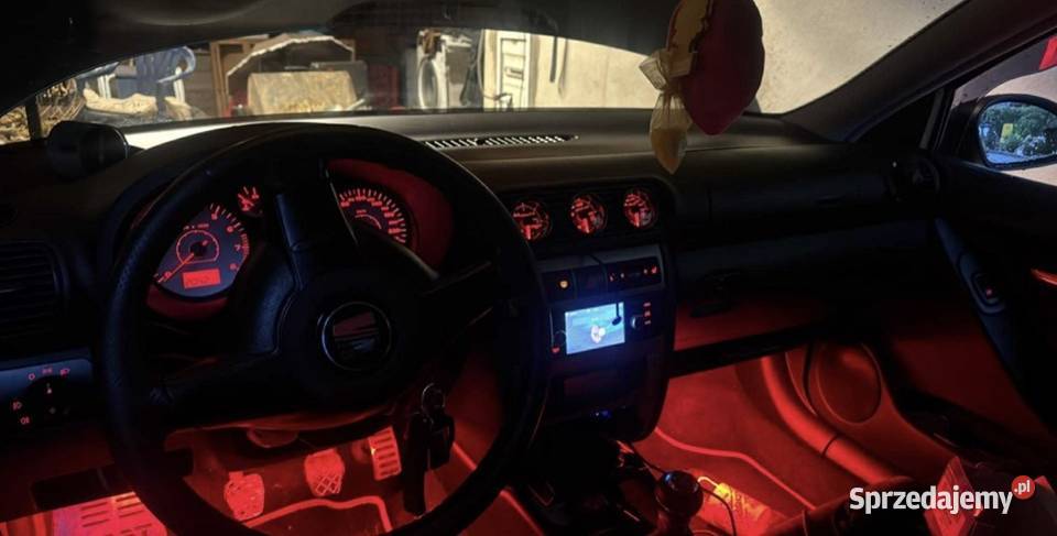 Seat Leon top sport 18t nieuszkodzony sprzedam