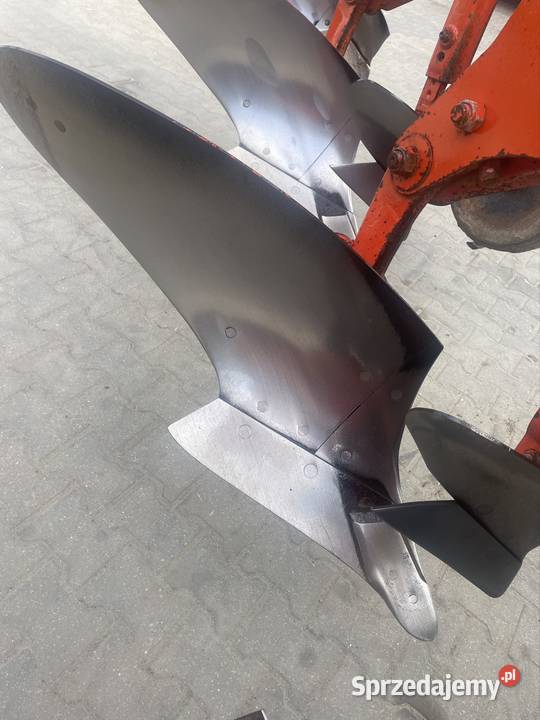 Plug obrotowy 4 skibowy Kuhn Sieradz