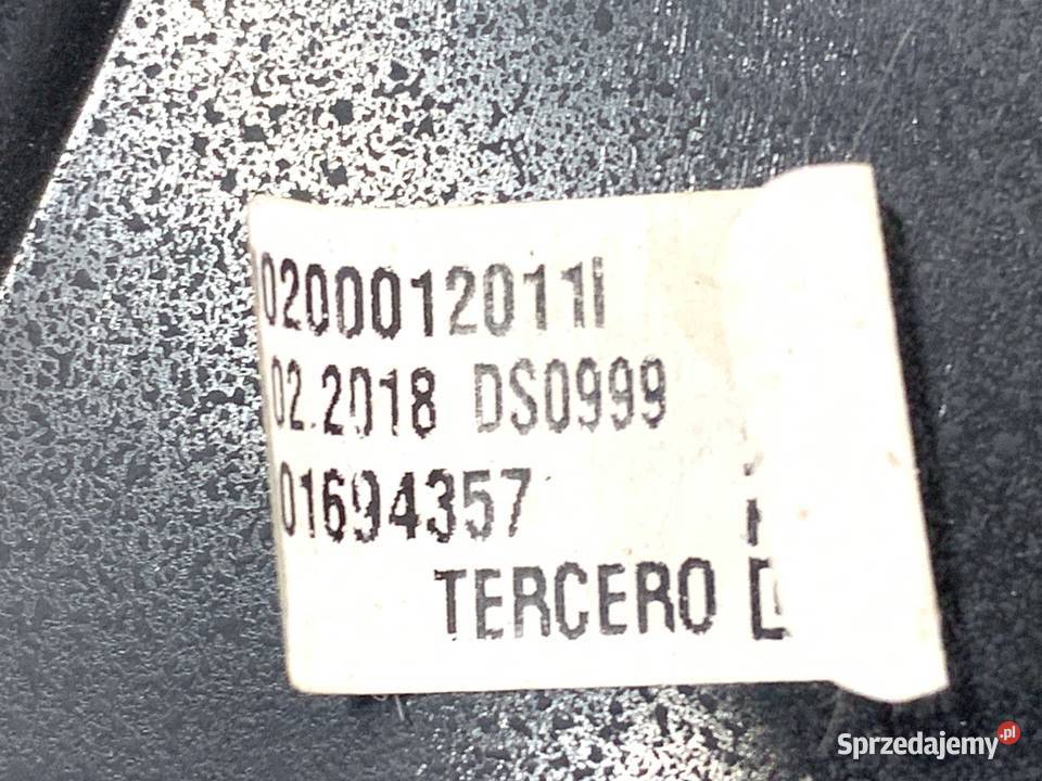 SCHOWEK KIEROWCY AUDI Q5 FY SUV 80B863075C PÓŁKA