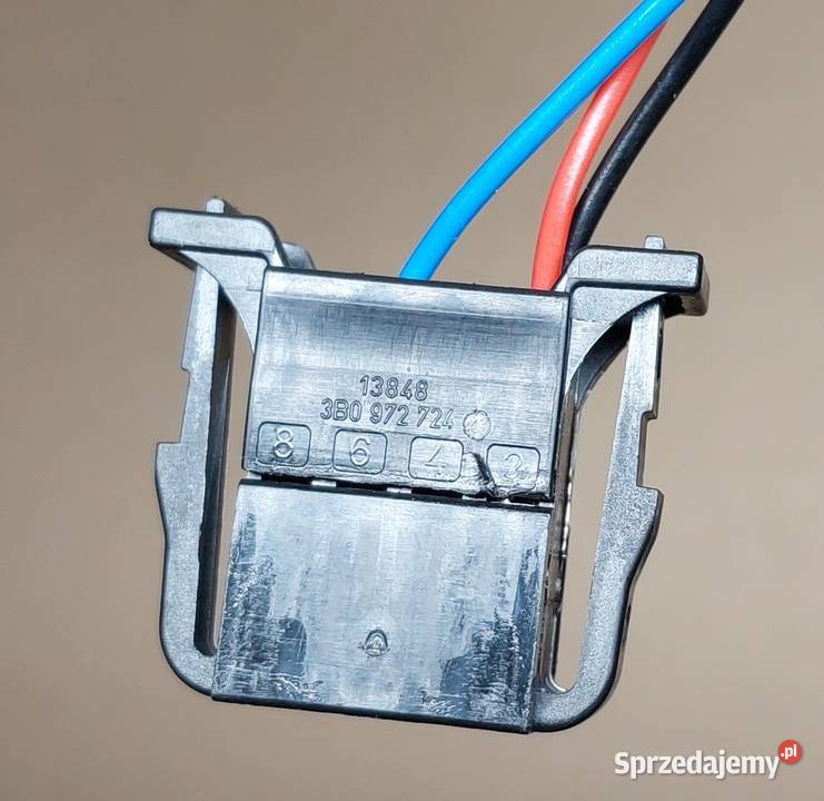 KABEL WTYCZKA INSTALACJA AUDI VW 3B0972734