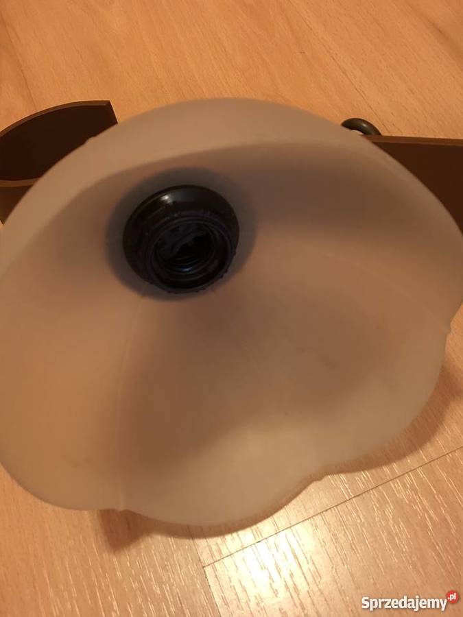 Kinkiet z kloszem metalowy