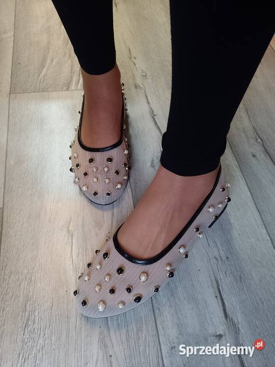 40 Bogato zdobione perłami baleriny wieczorowe Kraków