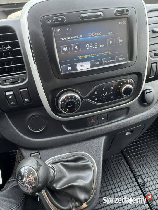 Opel Vivaro 16 120 3 osobowy klimatyzacja II