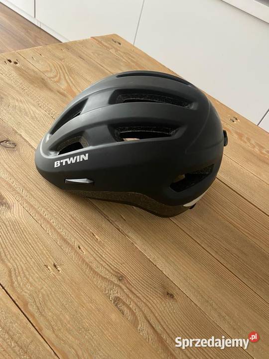 Kask rowerowy czarny btwin 5358 Borówiec