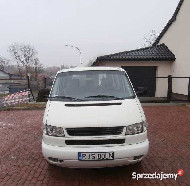 Volkswagen T4 Caravelle 25 TDI 102 nieuszkodzony