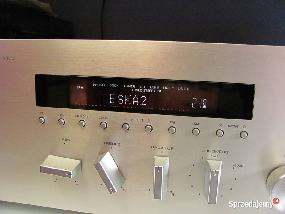 Amplituner stereo Yamaha RS300 Amplitunery
