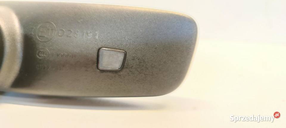 CUPRA FORMENTOR LUSTERKO ŚRODKOWE 3G0857511AM