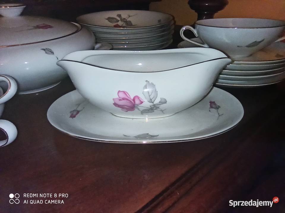 Serwis obiadowy KPM syg 195265 r z bilionówkami Gdańsk