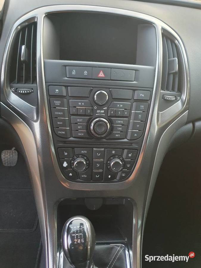 Opel Astra J benzyna 14 Turbo 140 2011 sprowadzony Gliwice