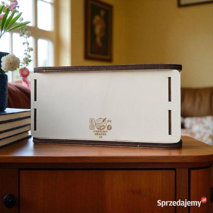 Drewniana Grawerowana Skarbonka Wykreślanka z Warszawa