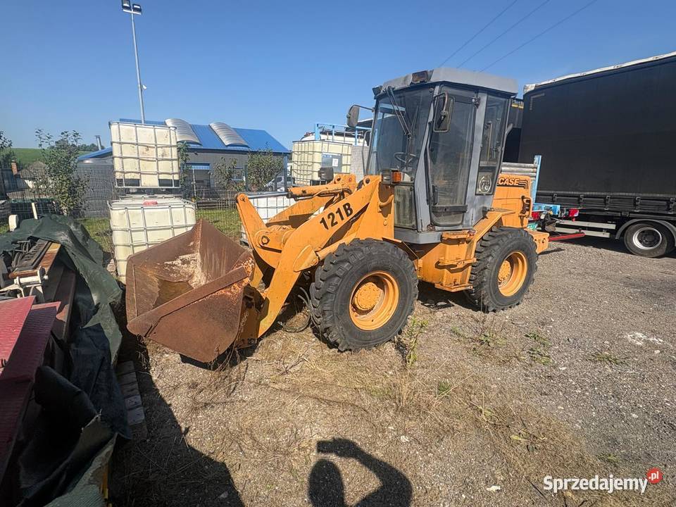 ładowarka kołowa case 121B Sierakowice