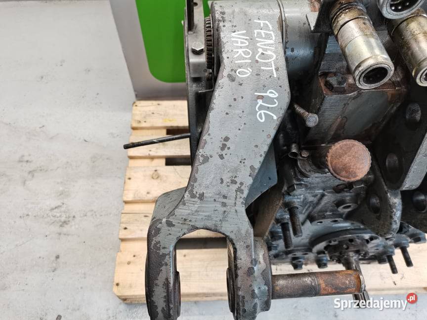 Sworzeń ramion podnośnika Fendt 926 Vario sprzedam