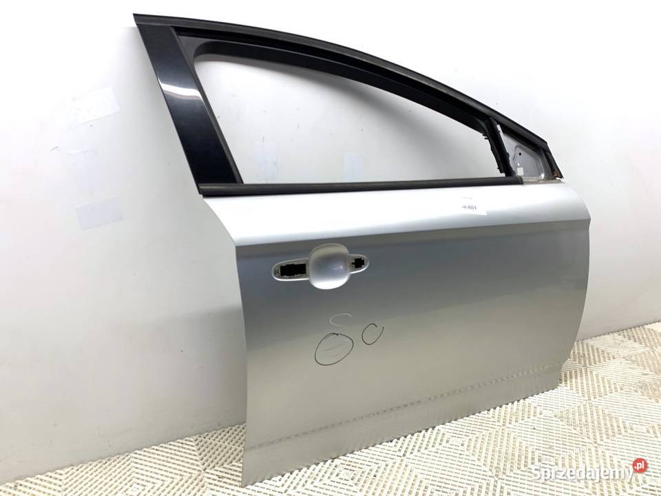 DRZWI PRAWY PRZÓD FORD MONDEO MK4 Kombi 0715