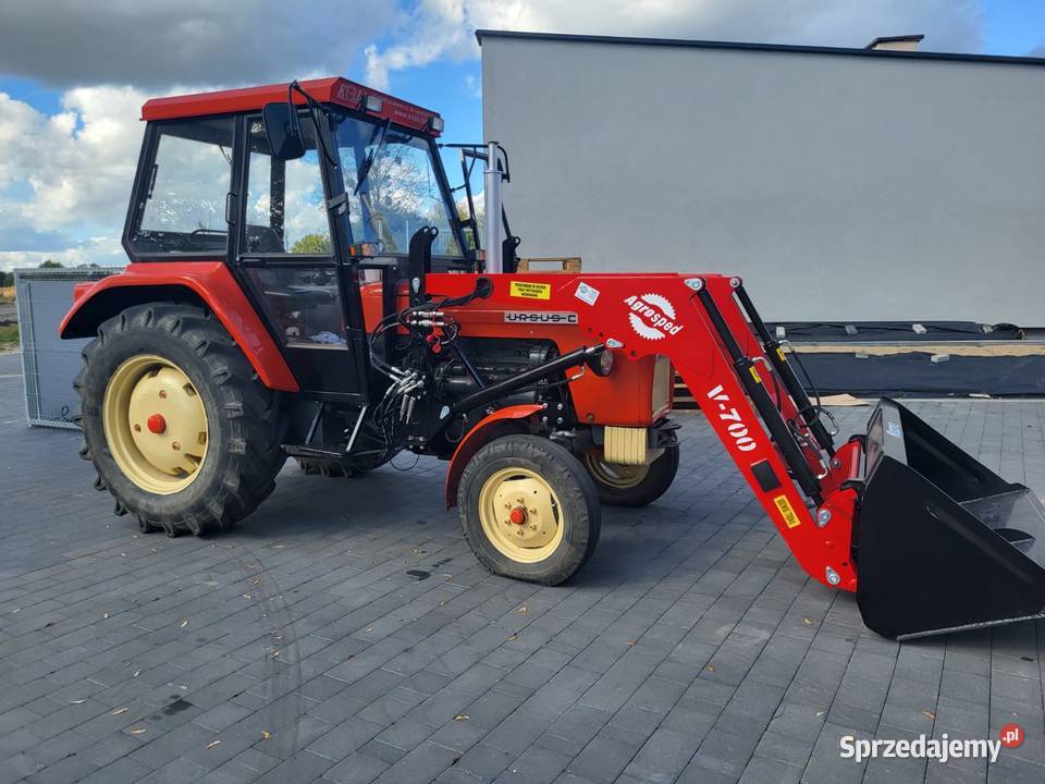 Ładowacz czołowy firmy Agrosped model V700 Białystok