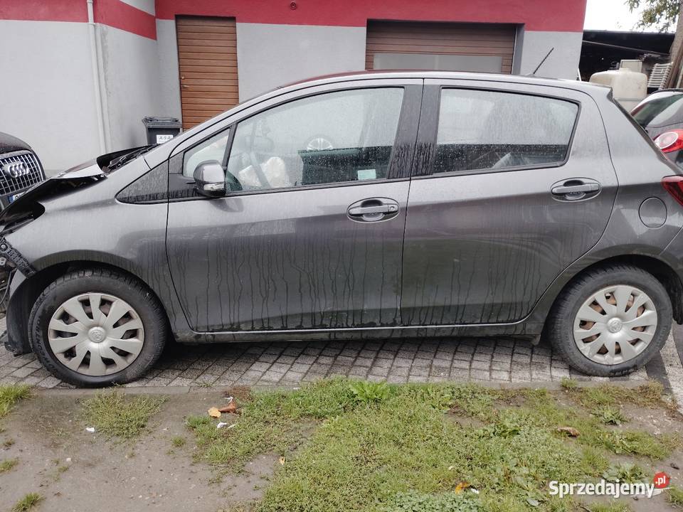Sprzedam Toyota Yaris 2015 gniazdo AUX Łagiewniki Wielkie