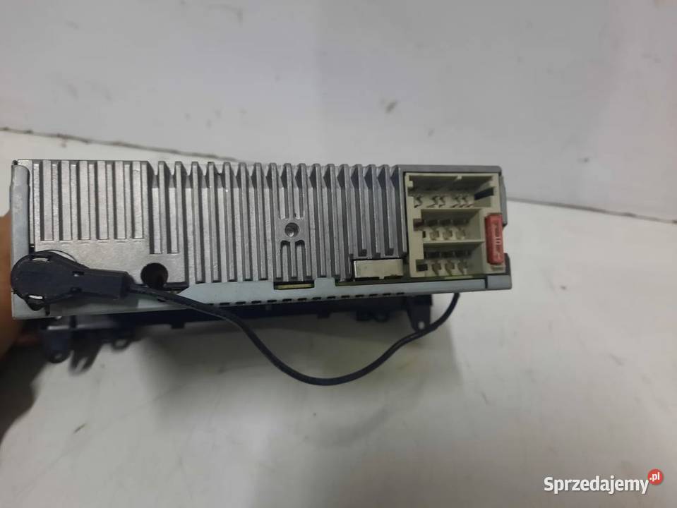 RADIO CD MERCEDESBENZ KLASA B W245 A1698200286 osobowe Włoszczowa