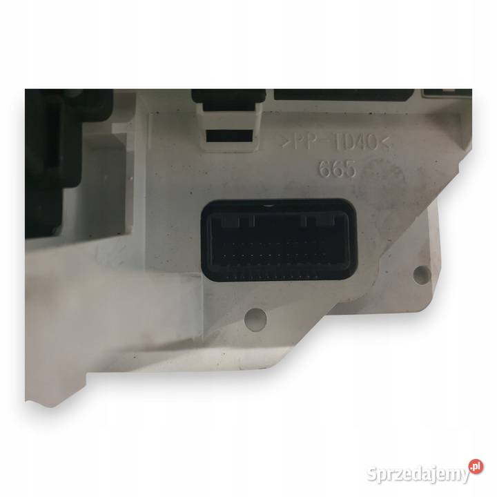 LICZNIK ZEGARY 838000D660D Toyota Yaris II 133 Chełm