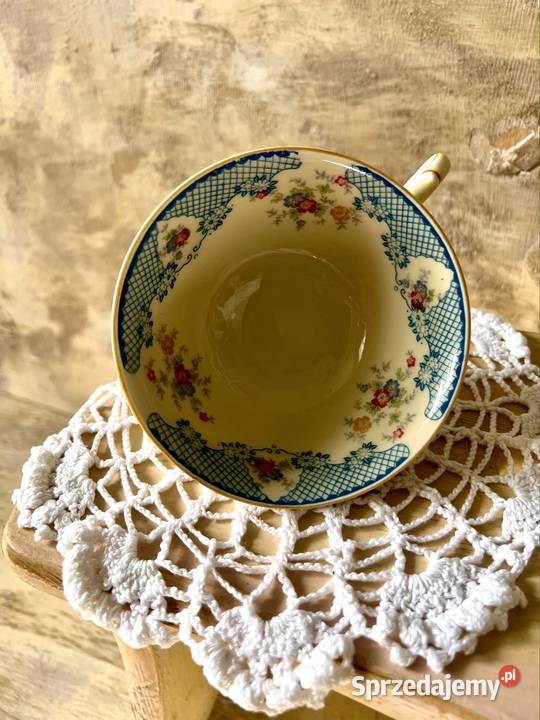 Subtelna porcelanowa filiżanka Bytom