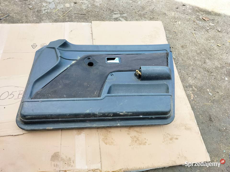 AUDI 80 B3 80B3 80B4 80 B4 BOCZEK DRZWI PRAWY Kamień-Kolonia sprzedam