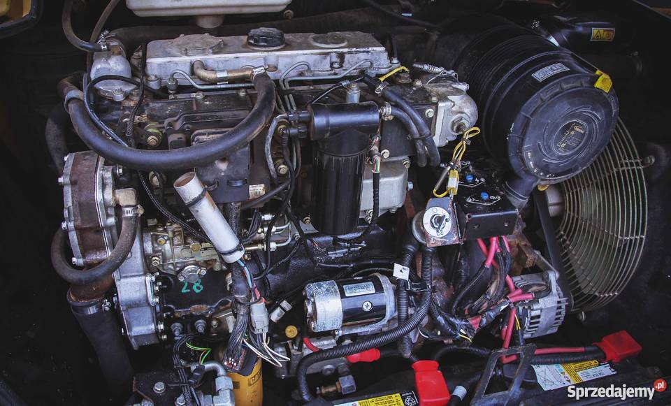 Ładowarka kołowa terenowa CATERPILLAR CAT TH330B