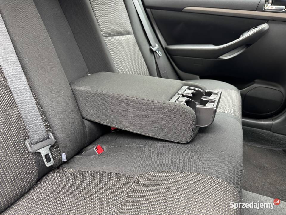 Toyota Avensis 18 132 Bogate wyposażenie garażowany Warszawa sprzedam