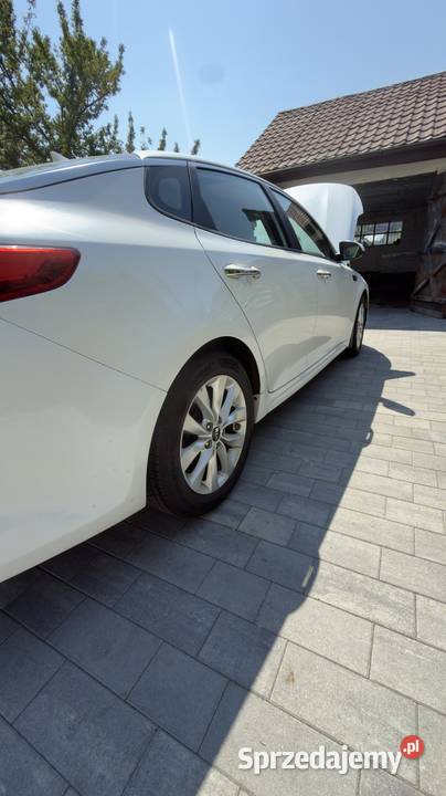 Sprzedam Kia optima 2018 2399cm3 sprzedam