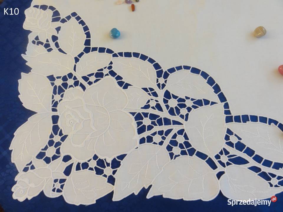 Serwetki białe wyszywane haft Richelieu Obrusy i serwety Lublin