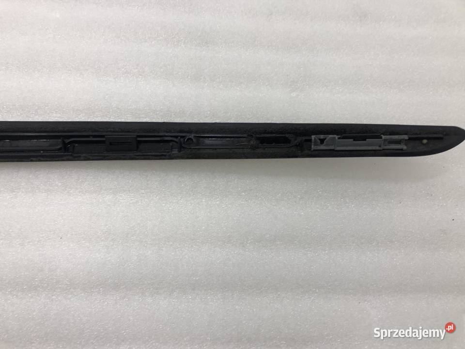 LISTWA SZYBY CZOŁOWEJ 96858533 PEUGEOT 5008 Listwy