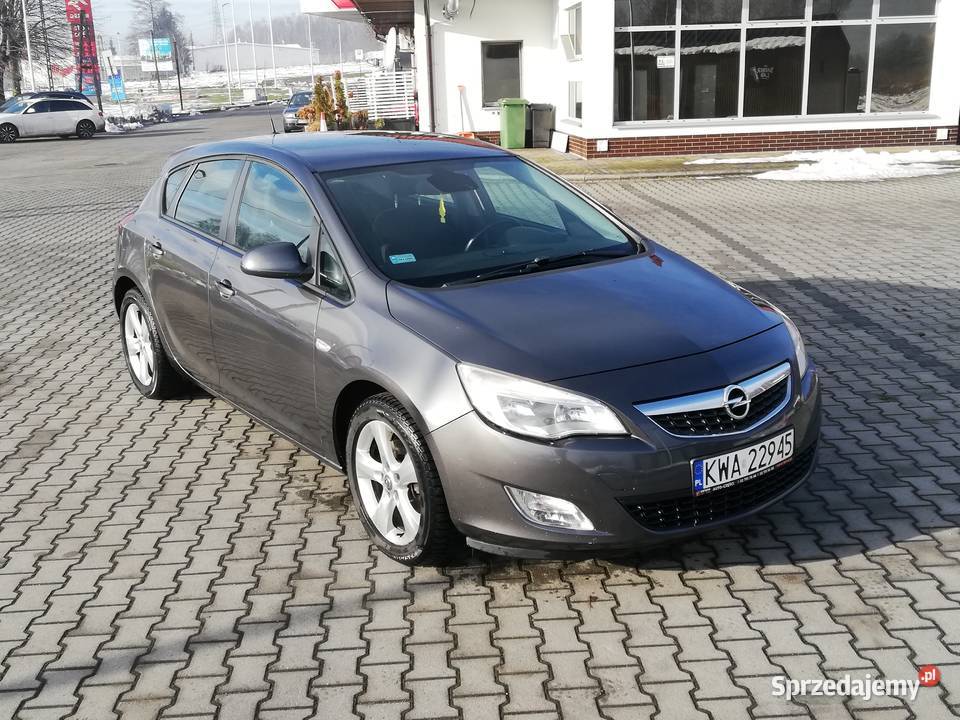 Opel Astra J 17 ECO TECH 110 lakier metallic
