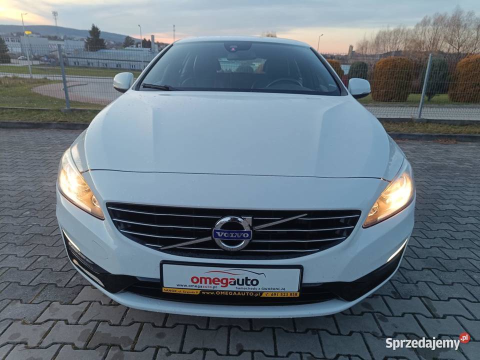 Volvo V60 I Kombi Facelifting 20 D2 DRIVEE 120 autoalarm
