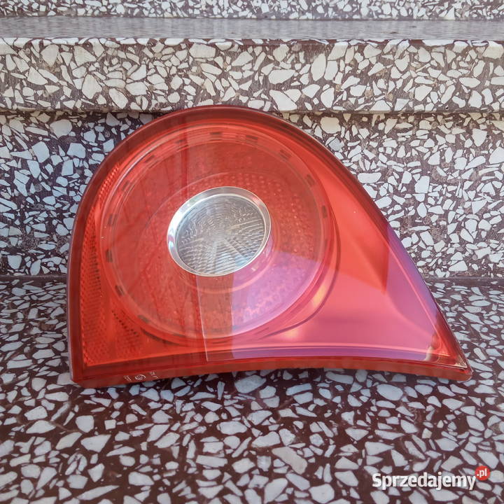 VW Golf V Lampa prawy tył tylna Europa sprzedam