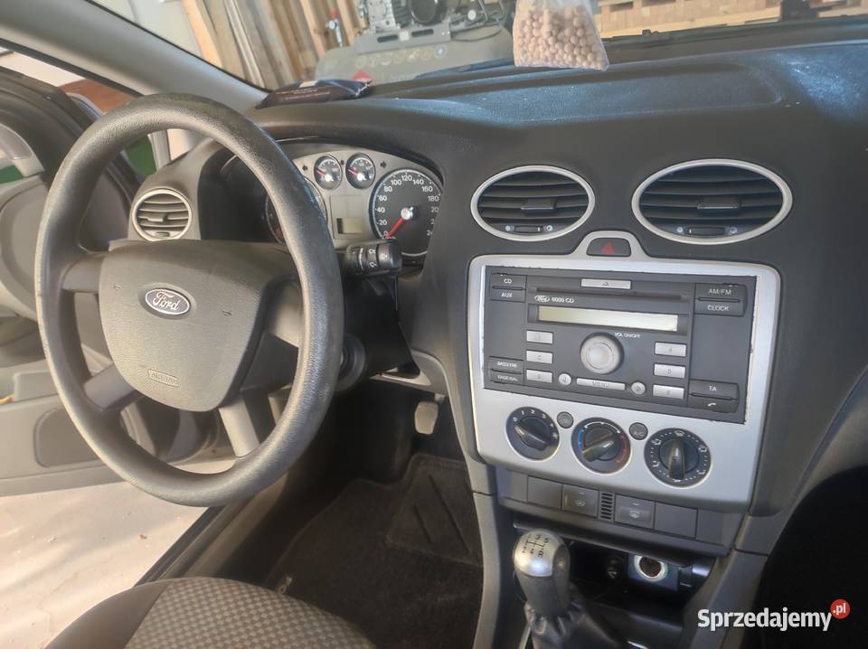 Ford Focus 16