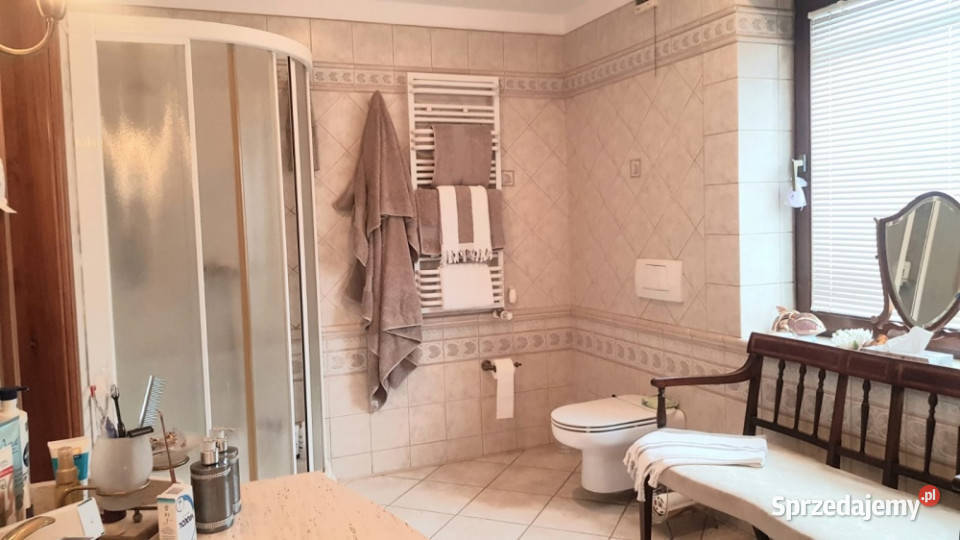 Dom z linią brzegową Rzeki Brdy Rytel