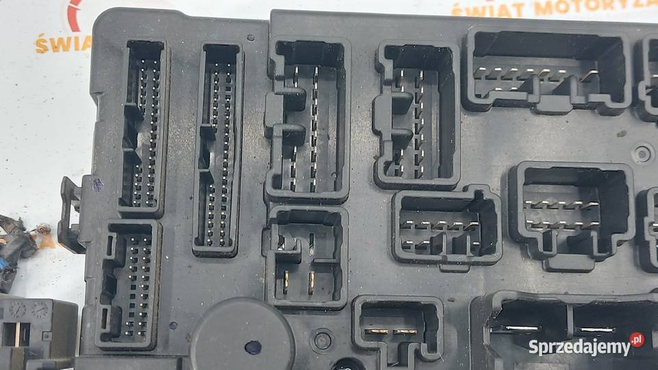 OUTLANDER PHEV 20 200 hybrid 15r skrzynka